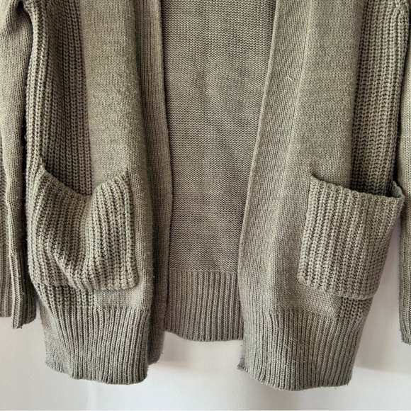 ASOS Women’s Shawl Collar Fisherman Rib Knit Cardigan Sweater Size 4 - Picture 6 of 8